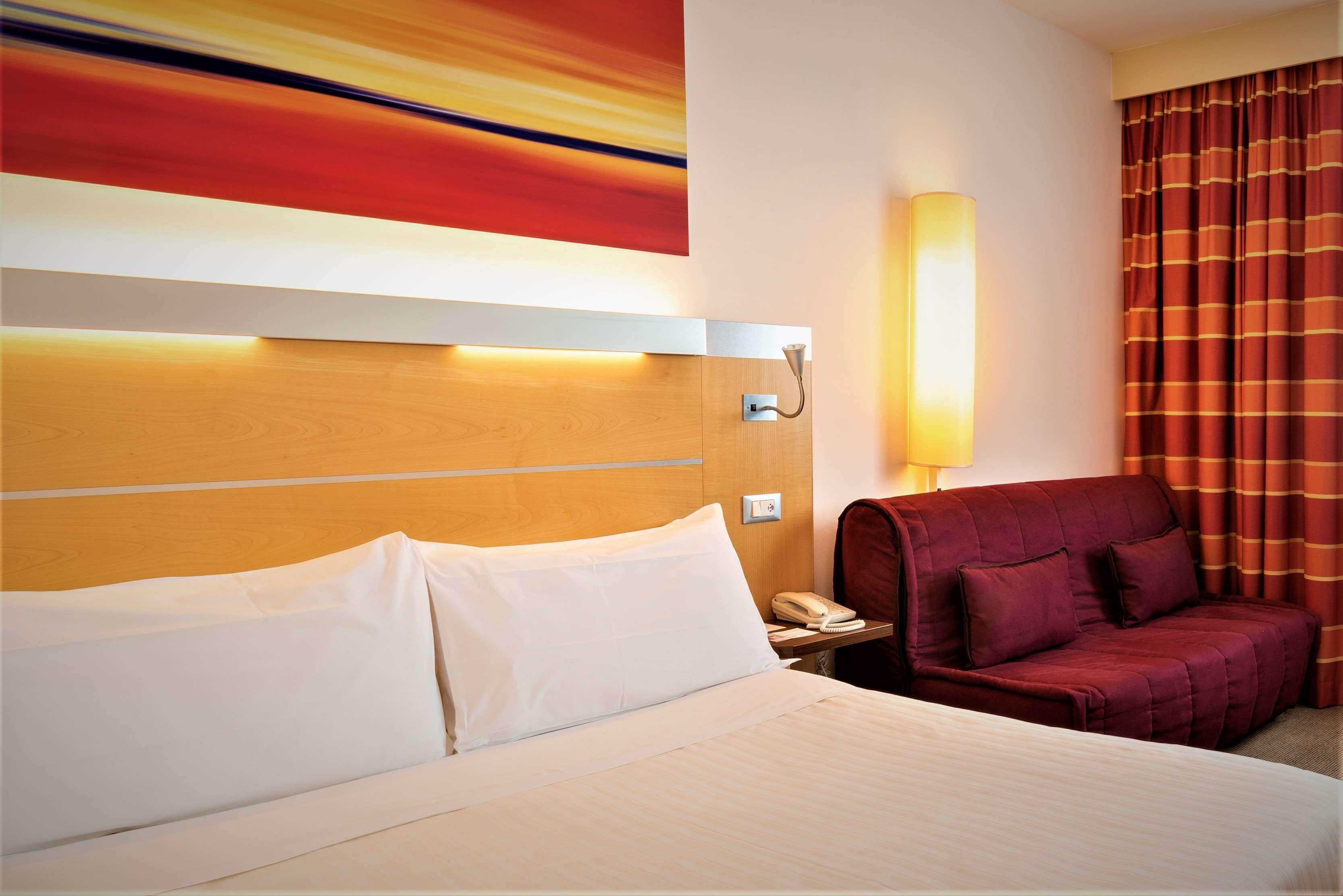 Western Palace Hotel