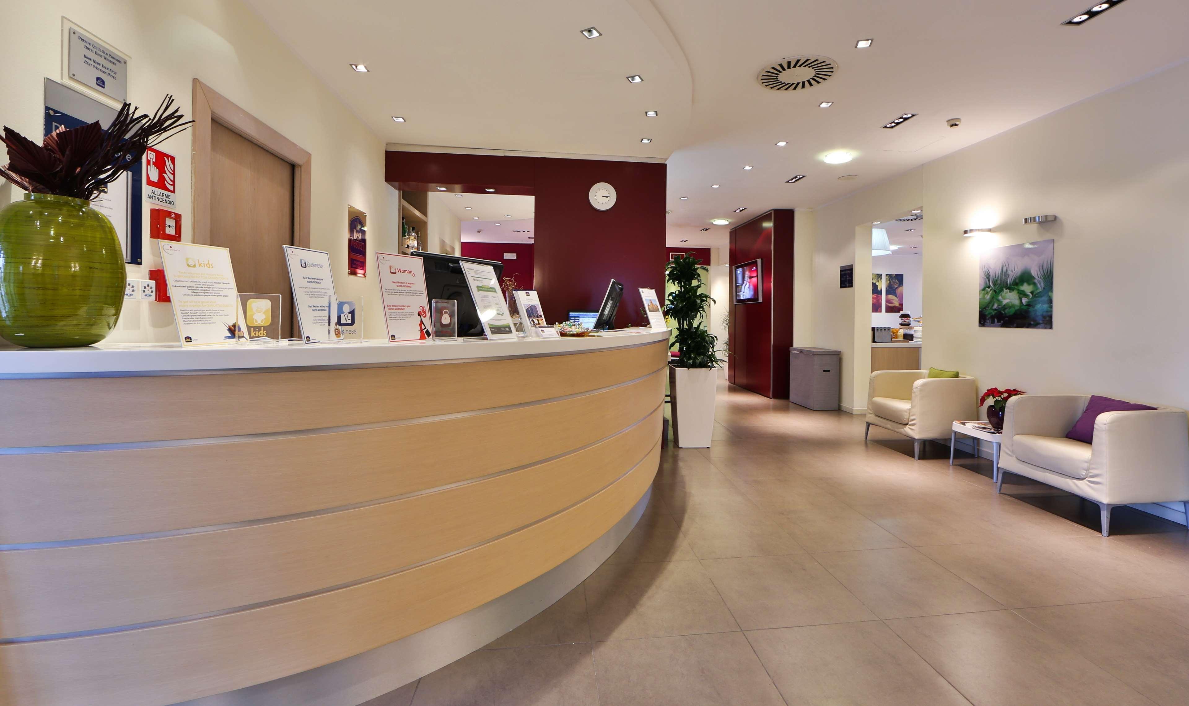 Western Palace Hotel 4*